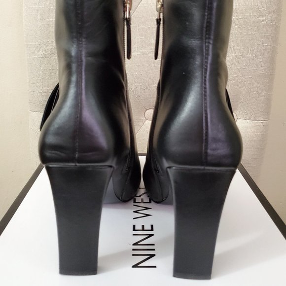 Nine West "Quitit" black leather booties - Picture 4 of 8